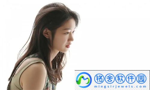 女生吃小头头视频-网友反馈：新晋美食挑战引发热议
