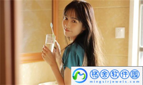 青青河边草中文字幕mv-网友分享：感受自然与音乐交融的魅力之旅