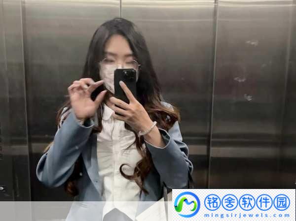 公司老板要求真空上班怎么办-1.-如何高效应对老板要求的真空上班政策