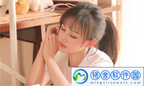 ysl千人千色t9t9t9t9t9mba-网友分享：色彩斑斓的时尚体验与个人风格探索