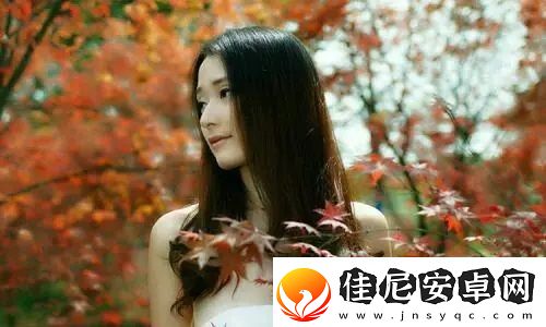老人船上弄雨荷第13集介绍：带你深入了解故事的发展和人物的心路历程。