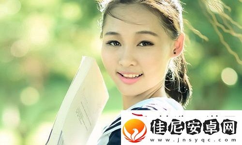 老人船上弄雨荷第13集介绍-：深入探讨剧中角色的发展与情感的碰撞-观众将看到主要角色之间的关系如何在经历冲突后得到升华