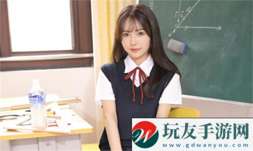 几个装修工人把我压在茶几让人哭笑不得，网友笑称真是个奇葩经历！！