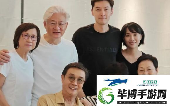42岁胡歌罕见秀恩爱